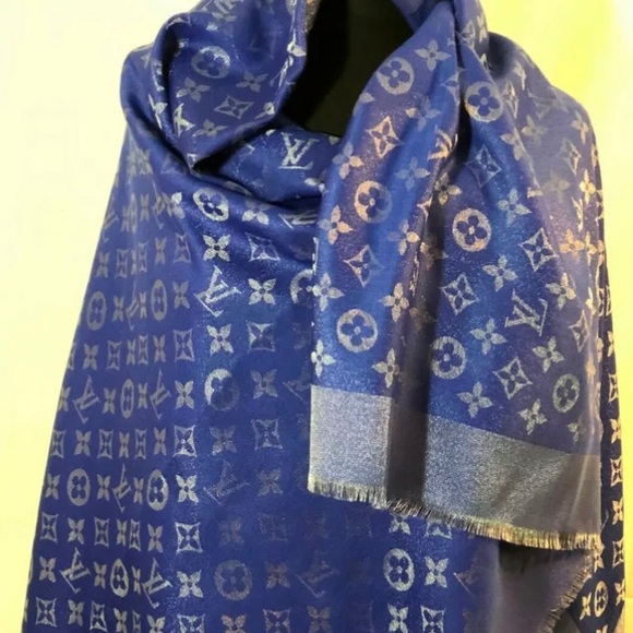 Louis Vuitton Blue and Silver Monogram Scarf - Picture 1 of 4